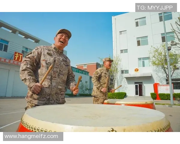 中国足球明星谢羽精彩视频集锦展现球场风采与个人魅力